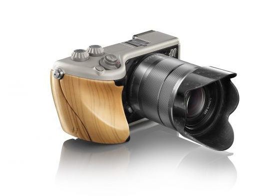 Hasselblad Lunar Olive Wood and Titanium