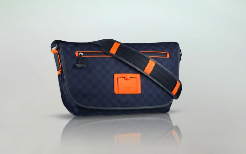 Men's Louis Vuitton Messenger bags from £602