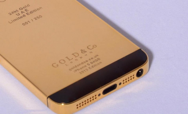 24-karat Gold iPhone 5S, Close up