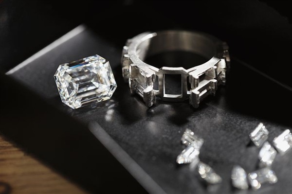 The Ultimate Bridal Collection by Harry Winston, The Diamonds