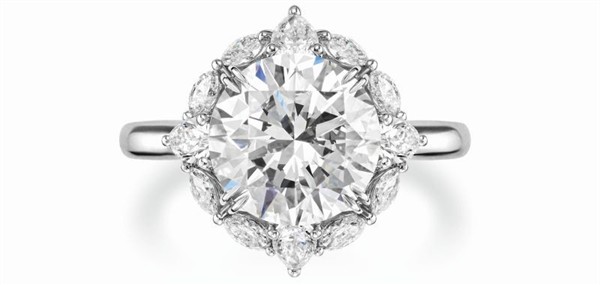 The Ultimate Bridal Collection by Harry Winston, A Large Diamond Design