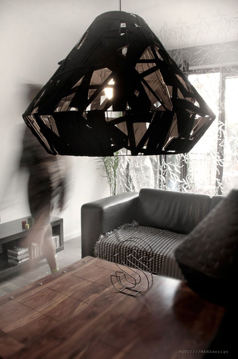 Woven Lamps, A more chaotic lamp incorporated into a room's design 