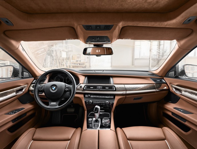 Special-Edition 7-Series by BMW Individual, Dash and Steering