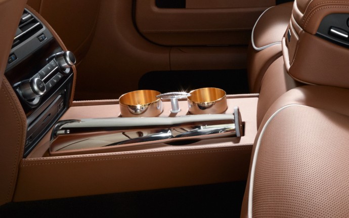 Special-Edition 7-Series by BMW Individual, Middle Console