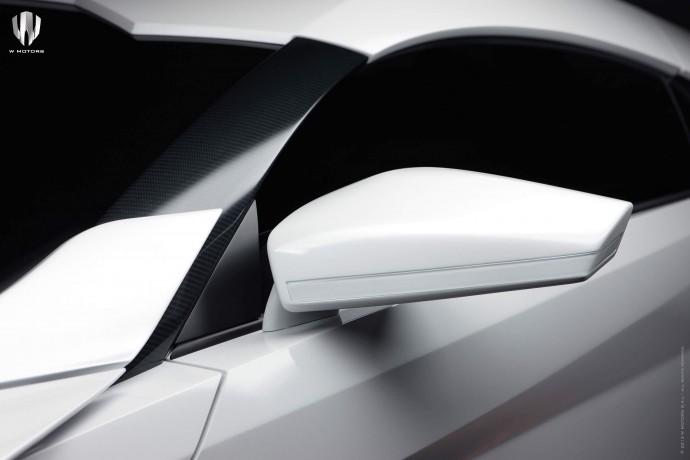 $3.4M Lykan Hypersport Features Holographic Navigation, Sharp Line Design