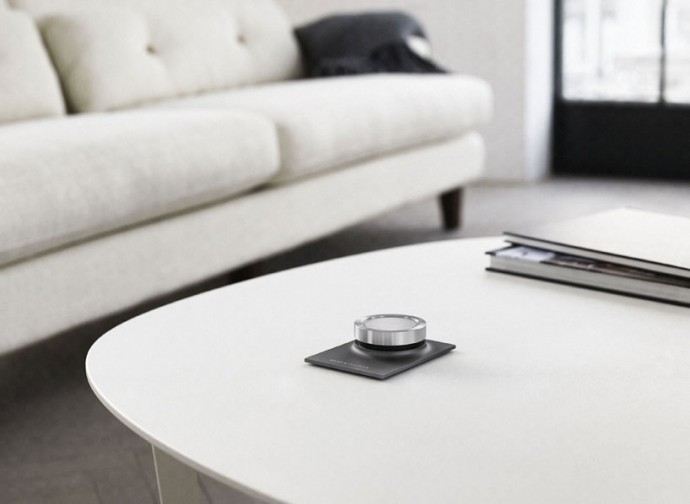 Bang & Olufsen BeoSound Essence, Table