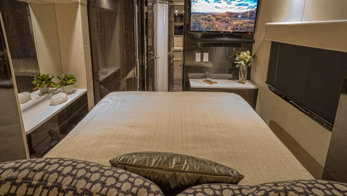 Worlds First Carbon Fiber Luxury Rv Goes For 770k11