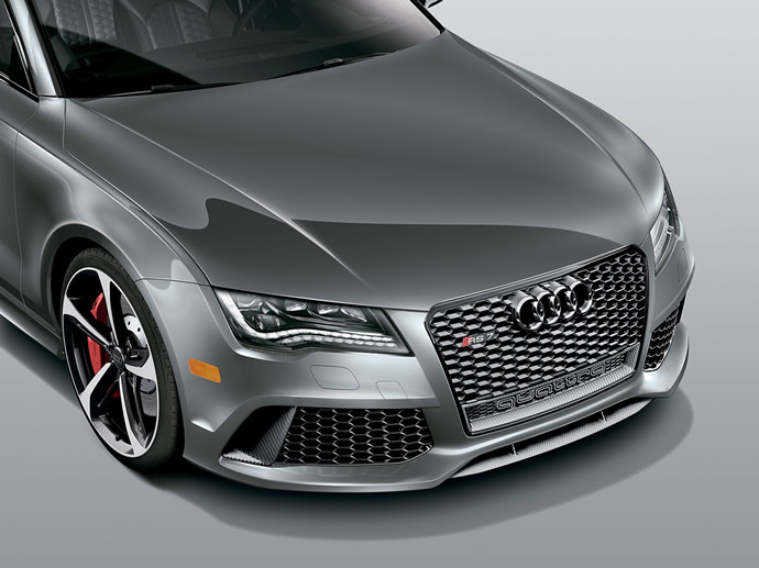 2015 Audi RS7 Dynamic Edition, Hood View