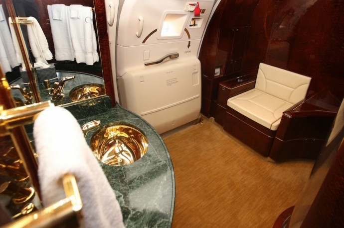 take-a-look-inside-donald-trumps-100m-jet3