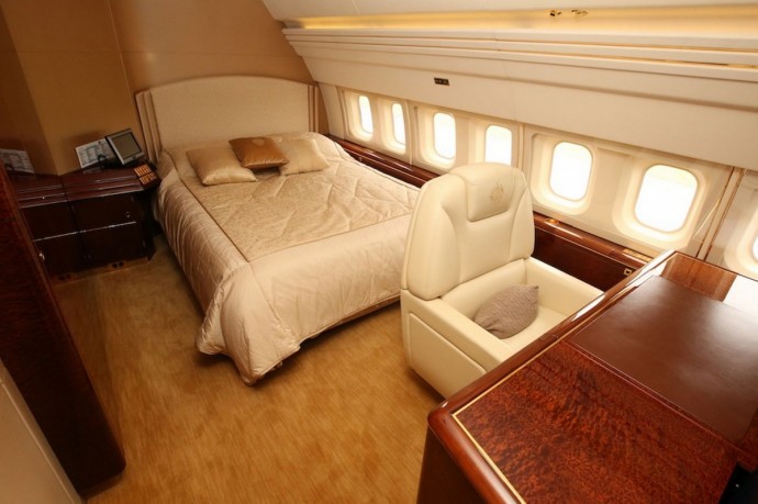 take-a-look-inside-donald-trumps-100m-jet5