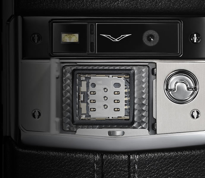 Vertu Signature Touch with Hasselblad Camera Well Worth $11,300, Flash Attach