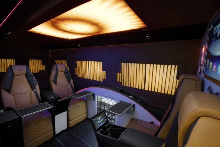 a-vip-lounge-on-wheels-from-brabus9