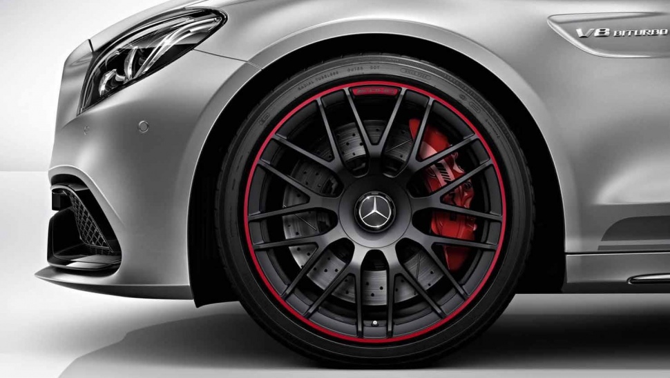 2015-mercedes-amg-c63-s-unveiled-along-with-special-edition-1-model8