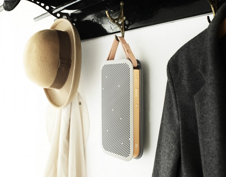 beoplay-a2-portable-bluetooth-speaker-promises-24-hours-of-battery-life4