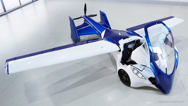 Flying Car Aeromobil 8