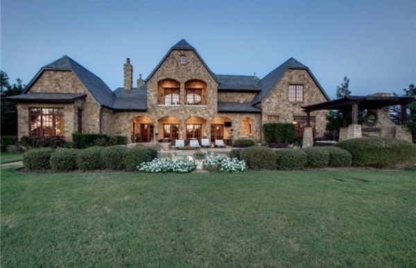 Jonas Brothers Selling Dallas Mansion for $3.2M
