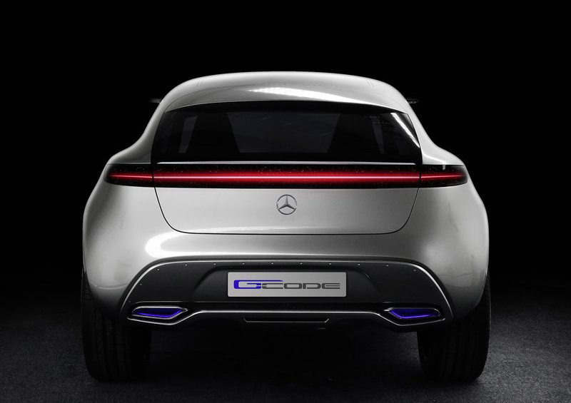 mercedes-benz-vision-g-code-draws-power-from-the-paint-job10