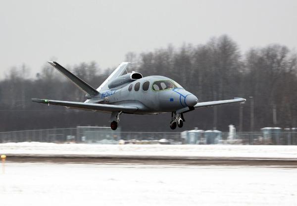 cirrus-readies-2m-personal-jet-for-2015-launch1