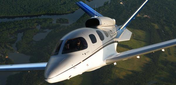 cirrus-readies-2m-personal-jet-for-2015-launch9