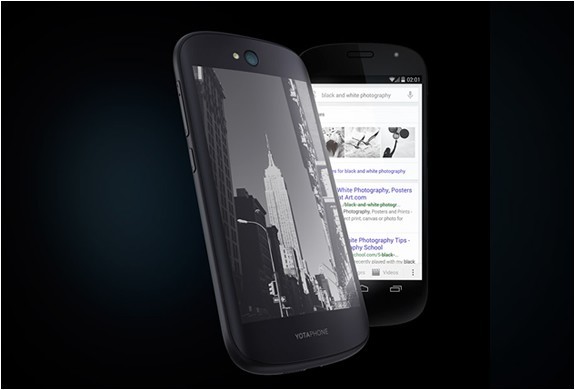 yotaphone-2-is-the-worlds-first-smartphone-with-two-screens3