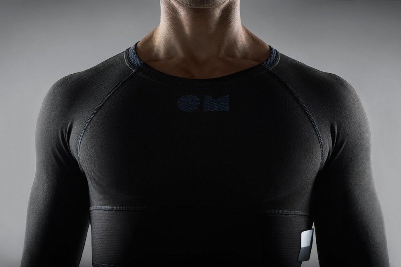 biometric-shirt-sends-live-workout-data-to-your-personal-trainer7