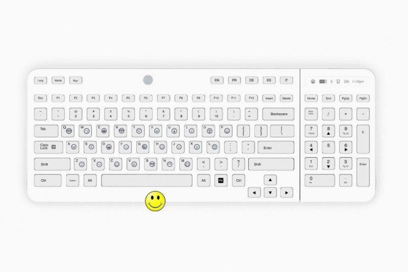 e-ink-keyboard-changes-keys-dynamically-based-on-what-youre-doing5