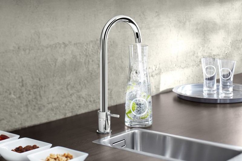 get-sparkling-water-from-your-kitchen-tap-with-grohe-blue3