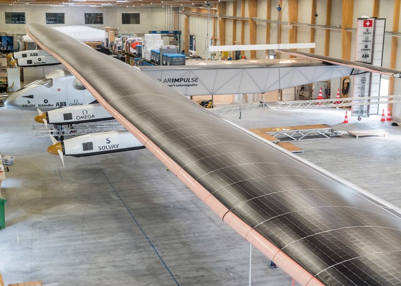 solar-plane-to-fly-around-the-world-without-using-a-single-drop-of-fossil-fuel5