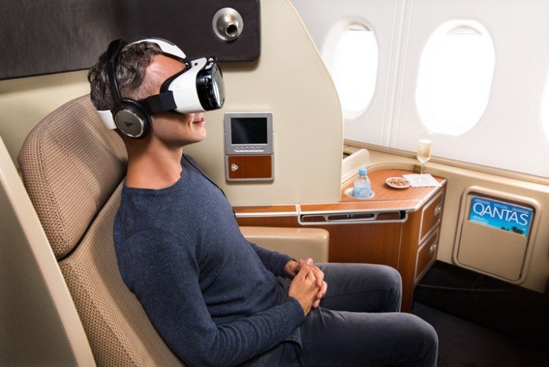 quantas-first-class-offers-virtual-reality1