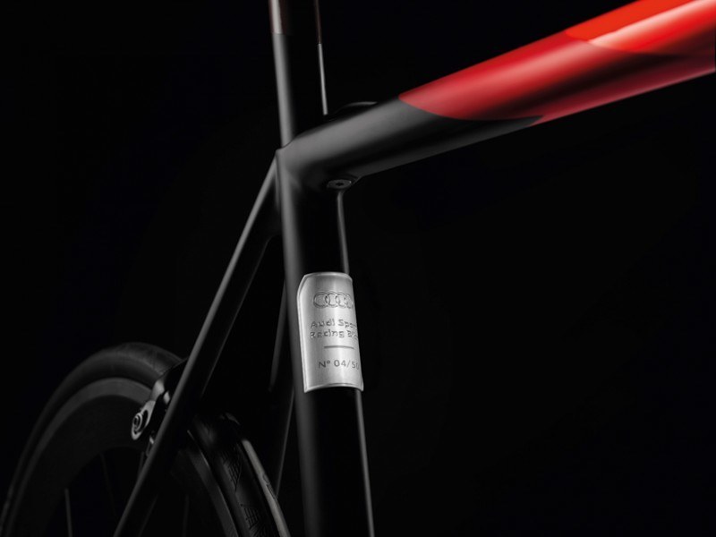audis-carbon-fiber-sport-racing-bicycle-priced-at-19k2