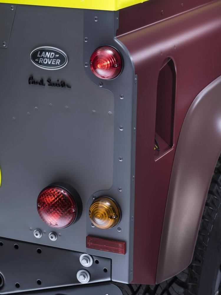 land-rover-defender-paul-smith-edition15