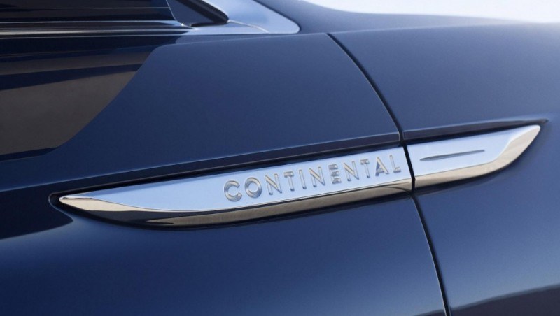 lincoln-is-back-with-a-sleek-continental-concept5