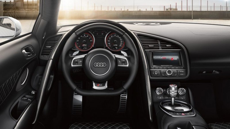 the-new-audi-r8-can-hit-60-mph-in-3-2s10