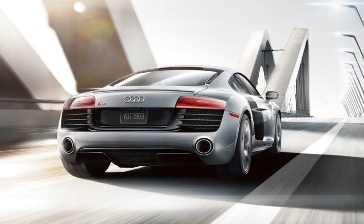 The New Audi R8 Can Hit 60 mph in 3.2s