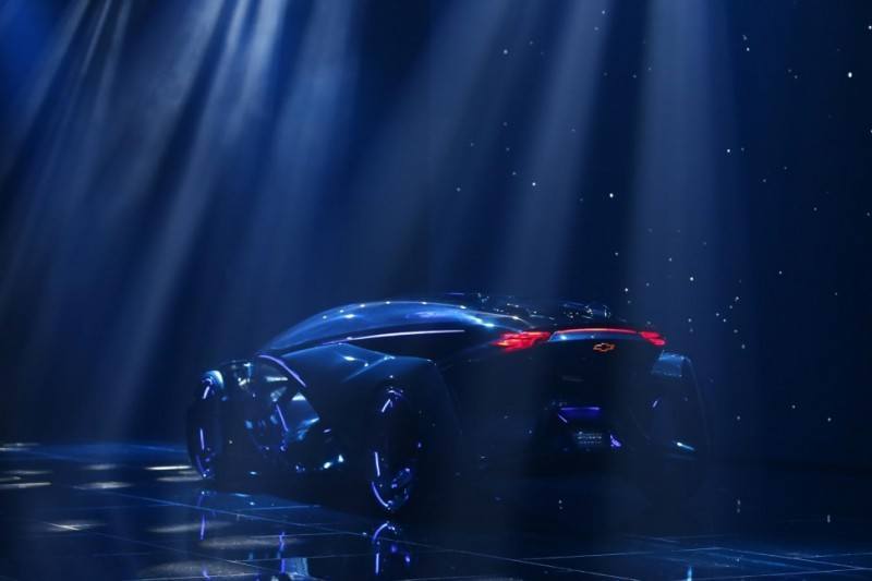 chevy-shows-off-fnr-autonomous-vehicle-concept13