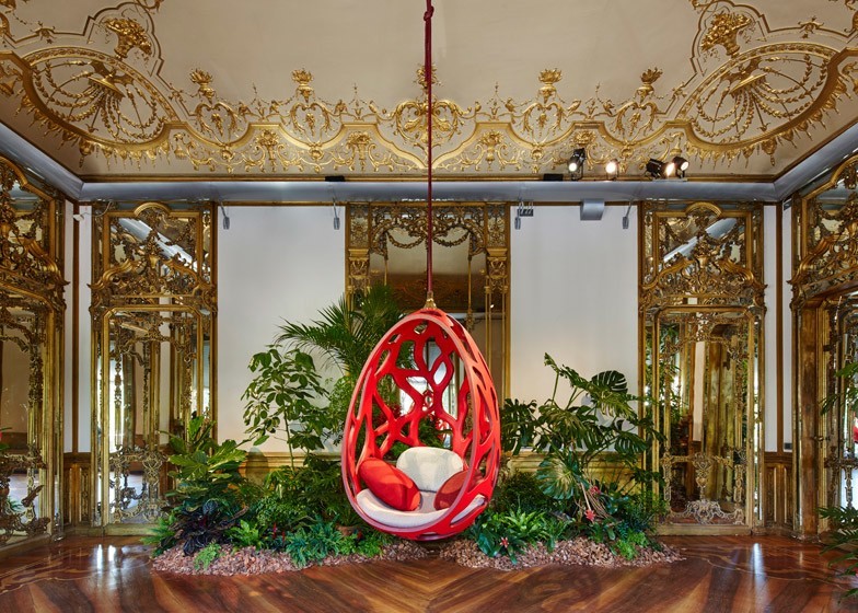 designers-contribute-to-louis-vuitton-portable-furnishings-collection1