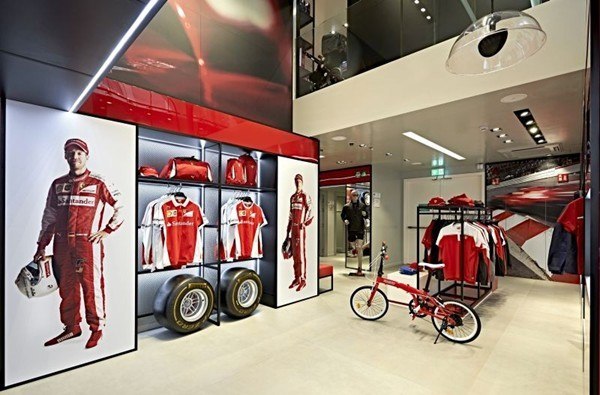 ferrari-opens-new-flagship-store-in-milan5