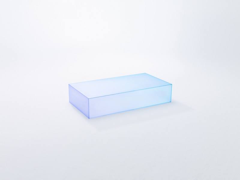 soft-glass-tables-by-nendo5