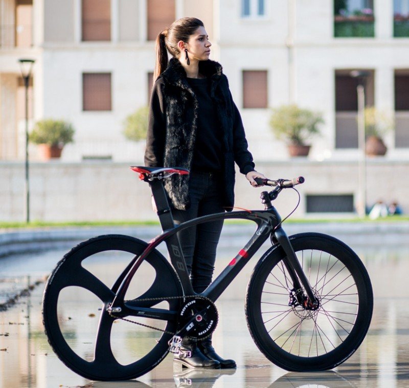 this-urbansports-bike-hybrid-also-has-an-electric-motor5