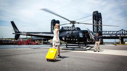 a-blade-helicopter-can-now-take-you-to-your-favorite-nyc-airport-in-five-minutes4