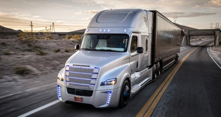 Freightliner Unveils Autonomous Truck Concept