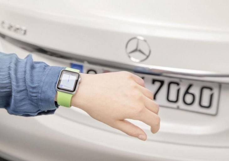 Mercedes-Benz Now Integrates With Apple Watch
