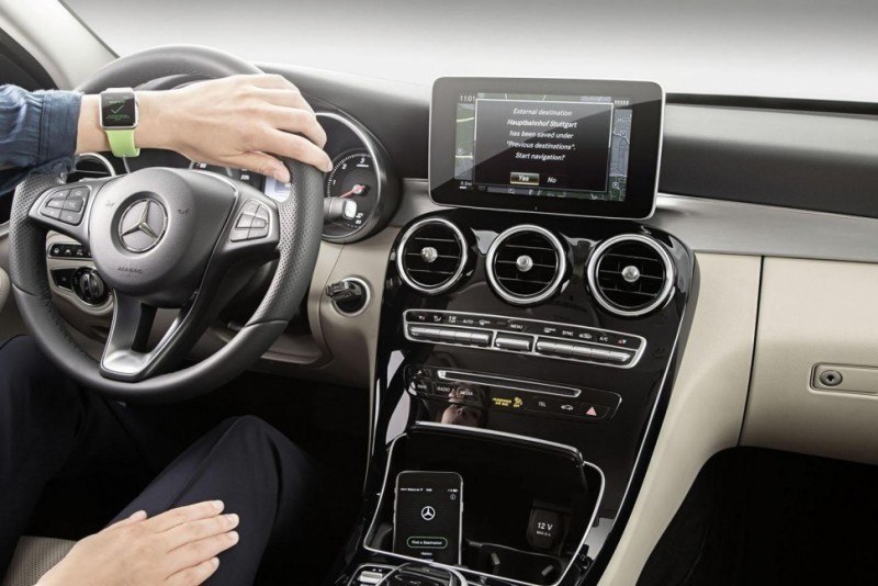 mercedes-benz-now-integrates-with-apple-watch3