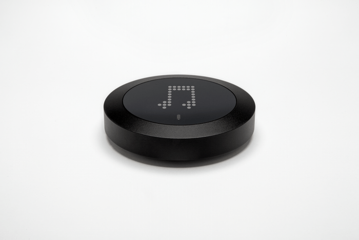 nuimo-is-a-universal-remote-for-the-internet-of-things4