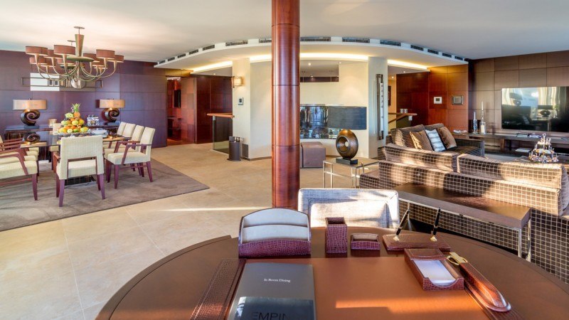this-11625-sqft-hotel-suite-in-geneva-is-europes-largest-and-will-cost-you-51knight16