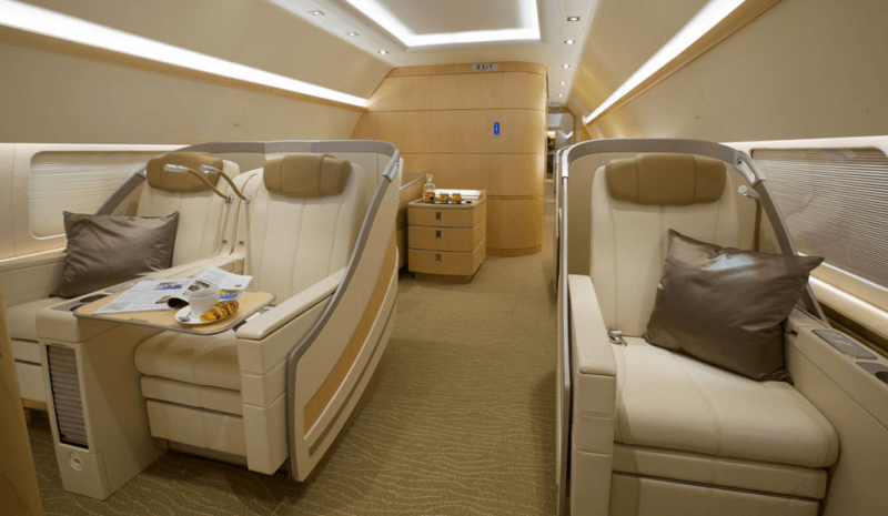configurable-business-jet-interior-by-comlux1