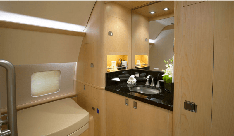 configurable-business-jet-interior-by-comlux4