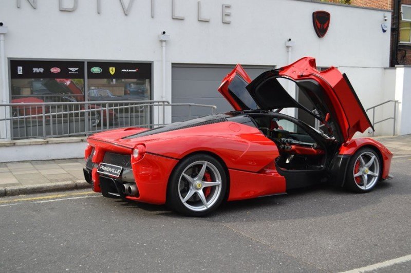 a-laferrari-owner-is-selling-his-hypercar-and-ferrari-wont-be-pleased3