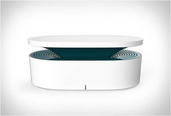 bento-speaker-uses-electromagnetic-induction-to-amplify-sound2