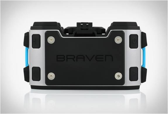 braven-brv-pro-is-one-heavy-duty-bluetooth-speaker5